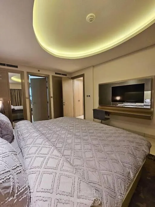 Apartment Luxury Apt Paramount Tower 2Br Apt D582 Dubai
