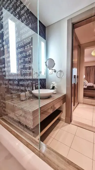 Luxury Apt Paramount Tower 2Br Apt D582 Dubaï